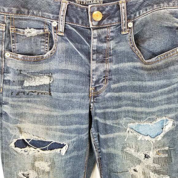 American Eagle Tomgirl Button Fly Distressed Jeans Size 4 - Picture 7 of 10